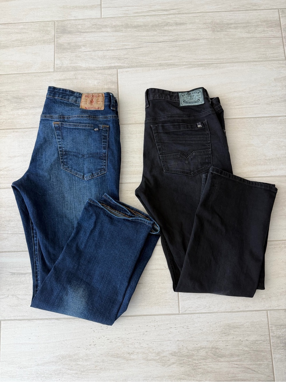 Buffalo David Bitton Men’s Lot of 2 pairs jeans Size 36 Like New Condition